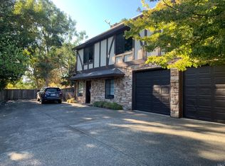 1113 Sunnyside Dr, Healdsburg, CA 95448