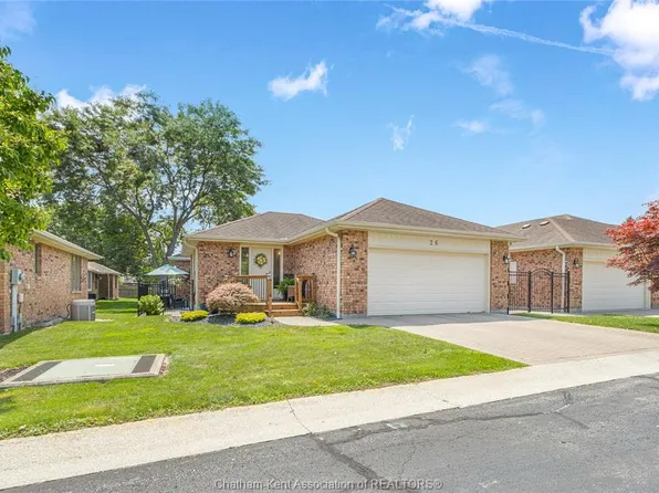 21 Earl Dr #26, Chatham Kent, ON N7M 6E5