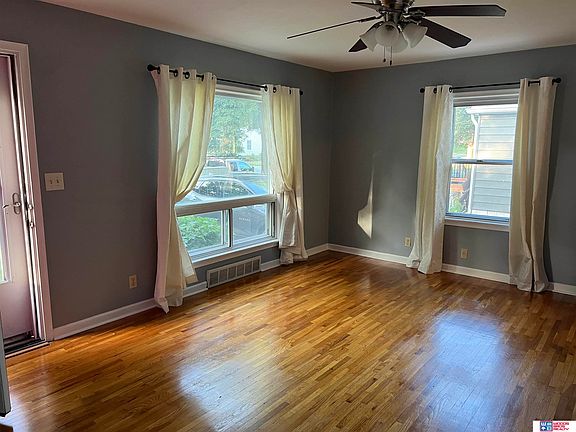 4th image of 4115 G St