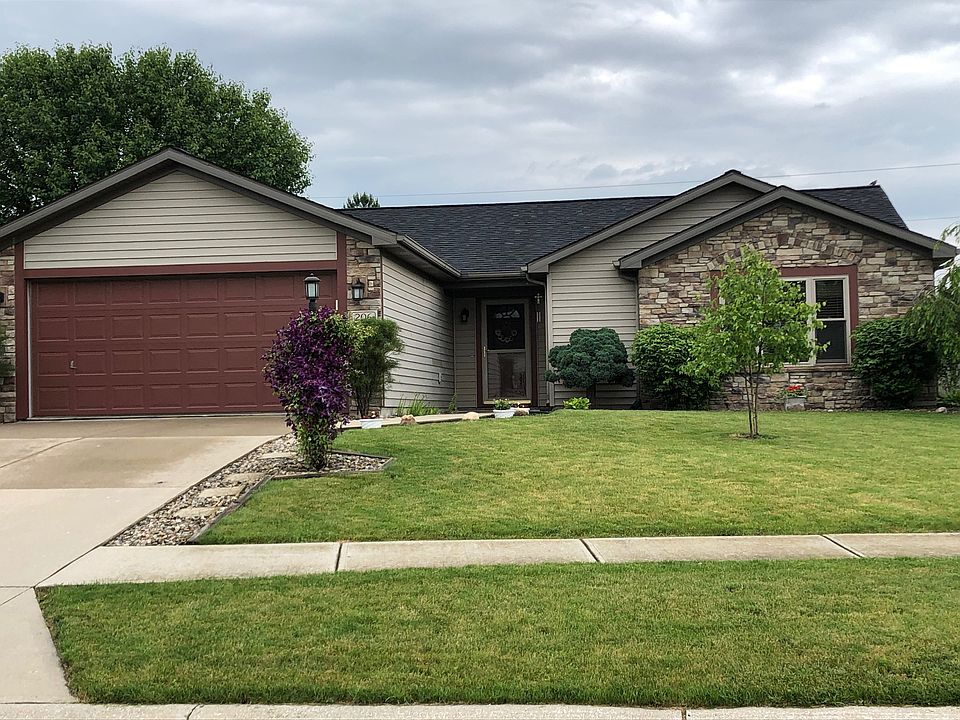 1st image of 206 Granada Dr
