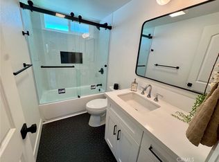 1502 W Hemlock Way, Santa Ana, CA 92704