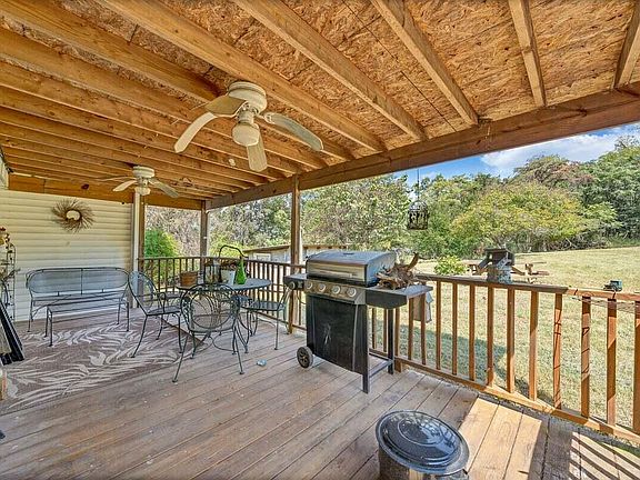 3rd image of 187 West Rd