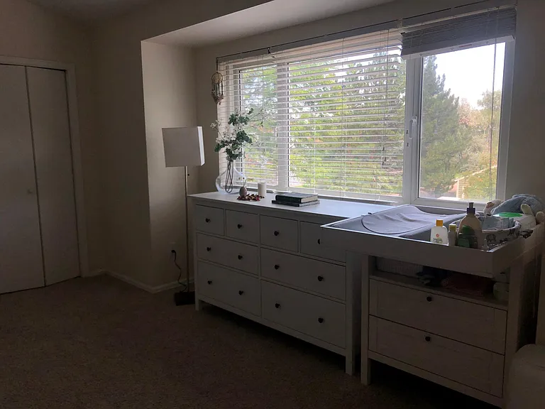 83 Mineola Ct — Photo 15