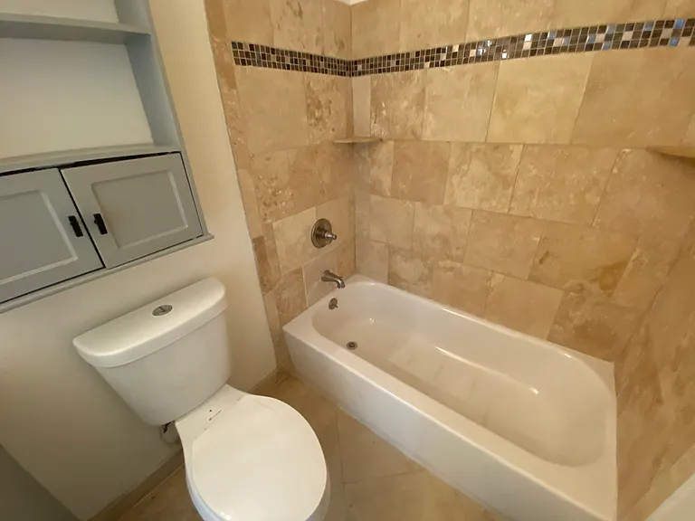 55 Oneonta Dr — Photo 24