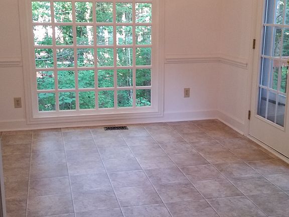 large breakfast room