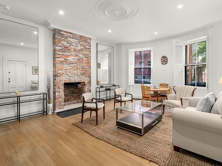 30 Hancock St #1 — Photo 2