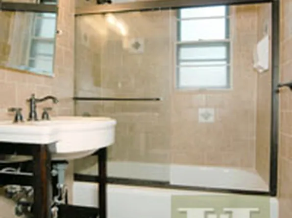 310 East 49th Street image 1 of 5