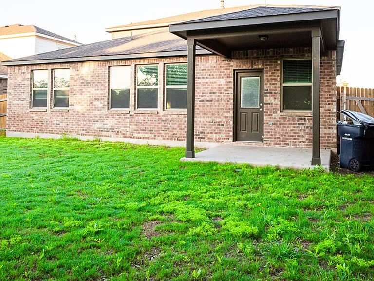 1348 Eagle Ray St — Photo 34