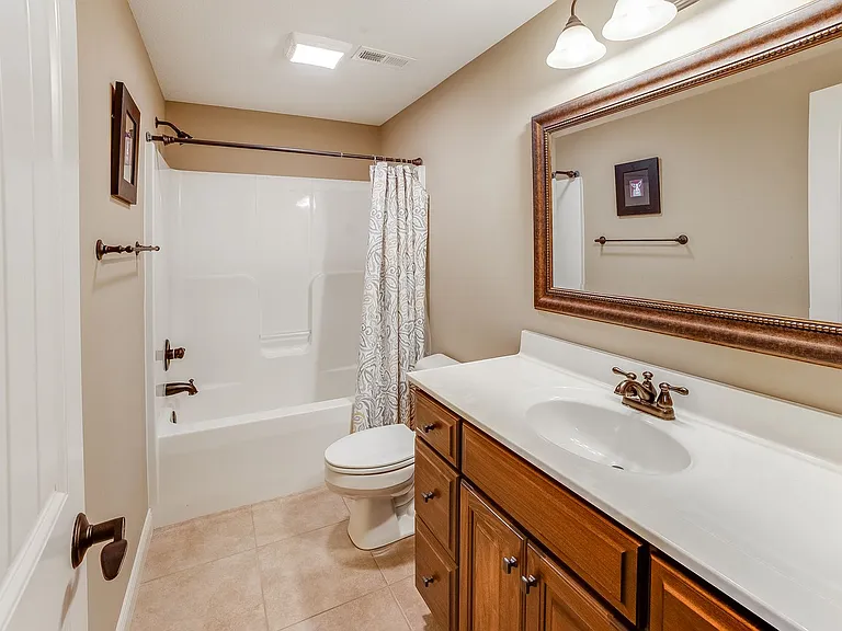 1208 White Oak Rd — Photo 17