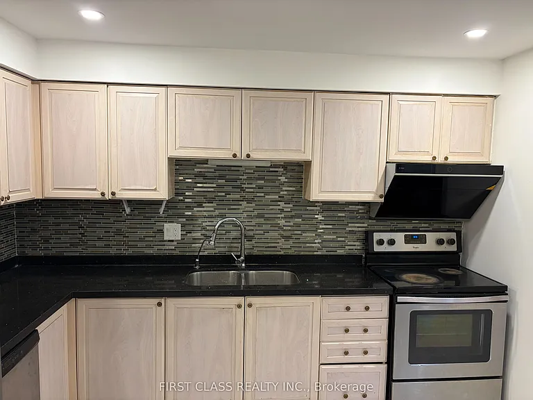 157 Galbraith Cres #MAIN 2ND FLOOR — Photo 11