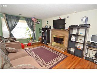 2nd image of 11014 NE 42nd St