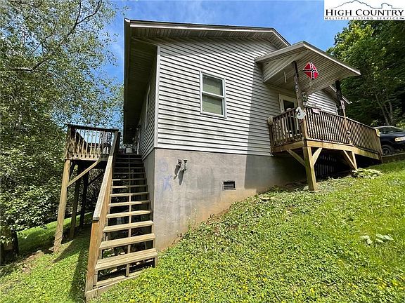 4th image of 163 Red Maple Ln