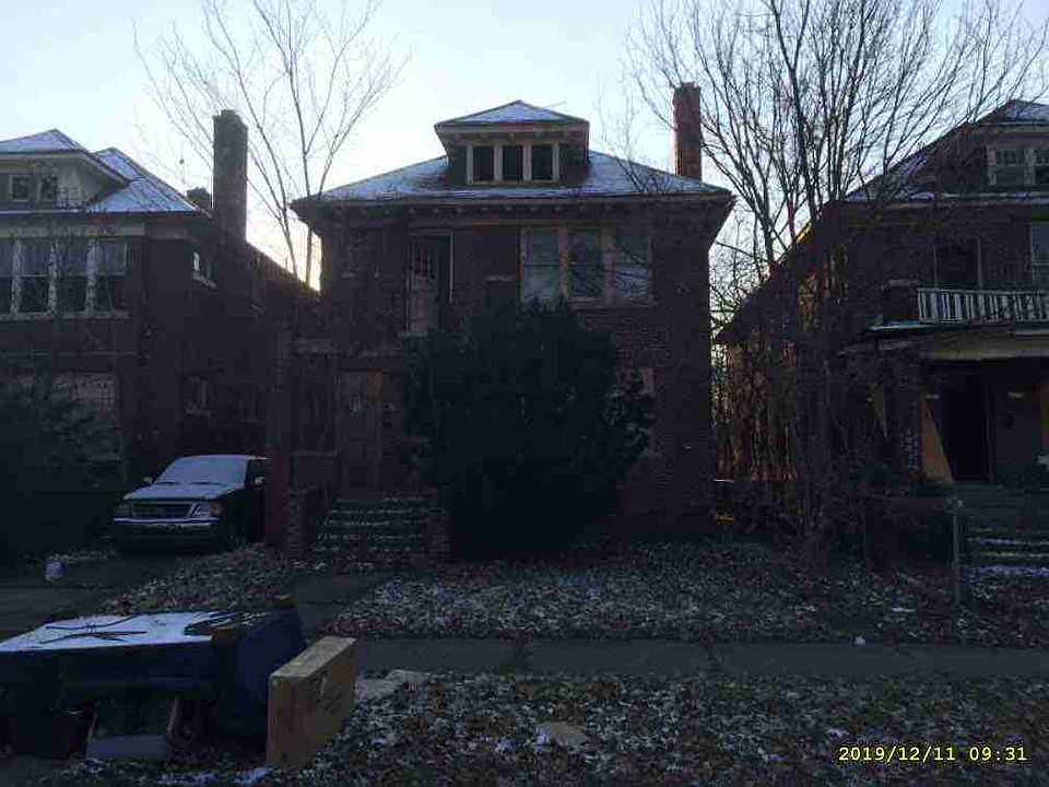 4371 W Philadelphia