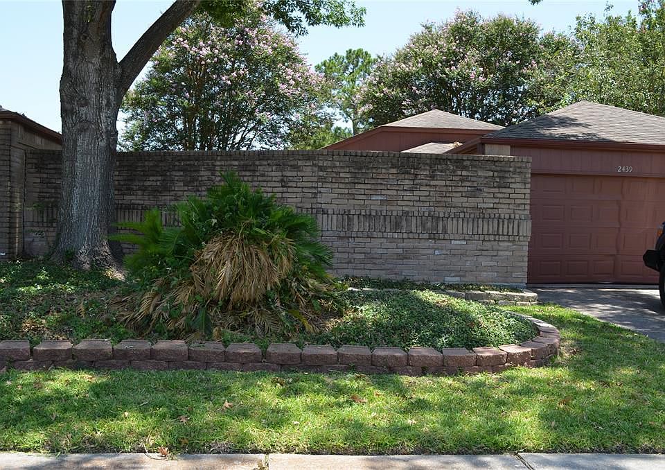 1st image of 2439 Colton Hollow Dr