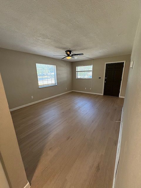 Spacious living room