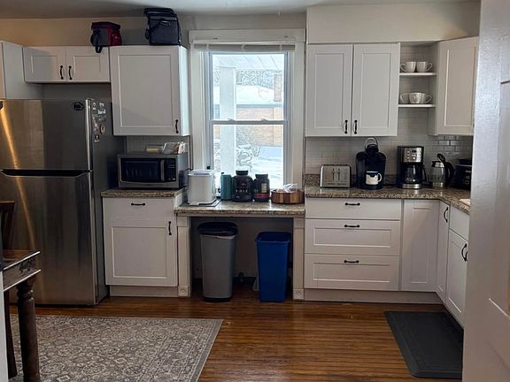 3rd image of 4218 Middle Rd APT 1