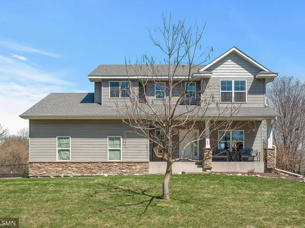 3047 Woodale Dr, Mounds View, MN 55112