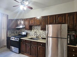 20-51 45th St #2, Astoria, NY 11105