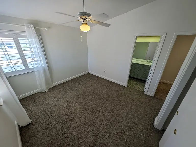 8432 Airmont Ct — Photo 29
