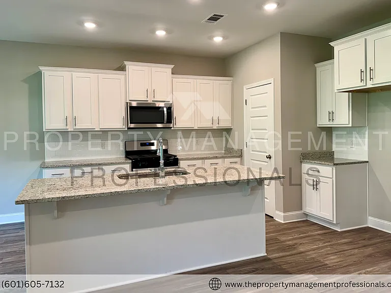215 Serenity Lake Dr — Photo 13