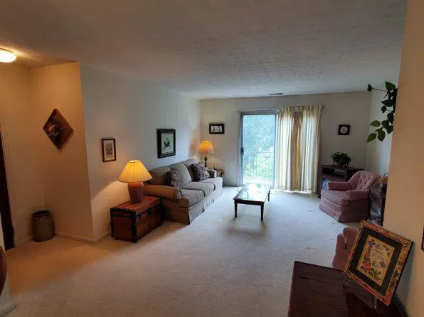 5357 Portland St APT 304, Columbus, OH 43235