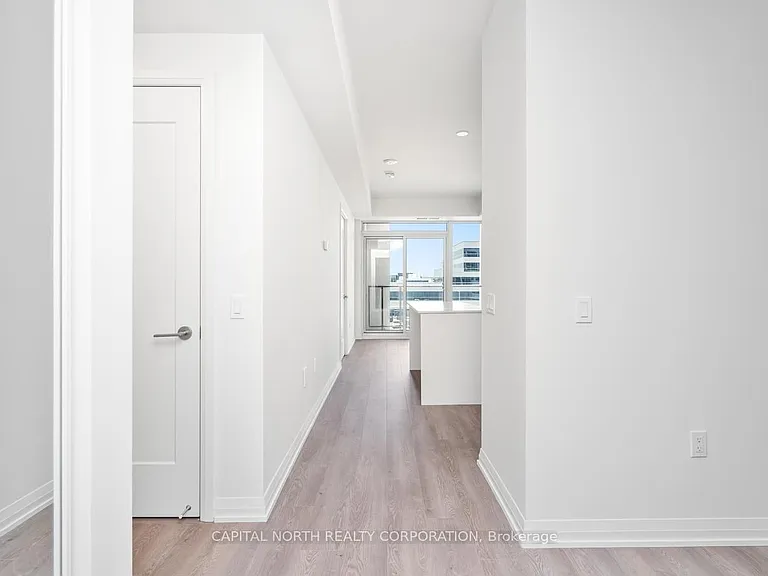 9000 Jane St #329 — Photo 6