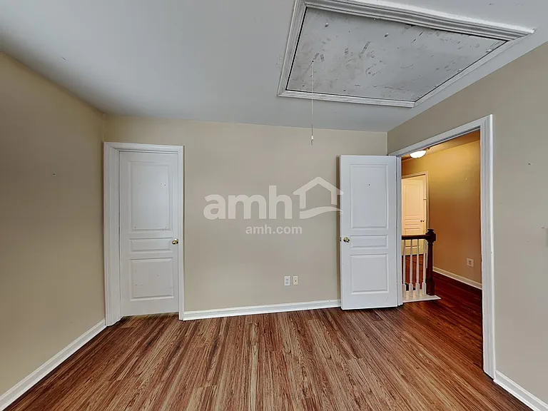 11112 Heritage Green Dr — Photo 18
