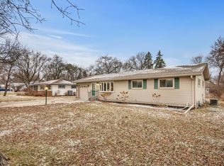 6810 Brookview Dr NE, Fridley, MN 55432