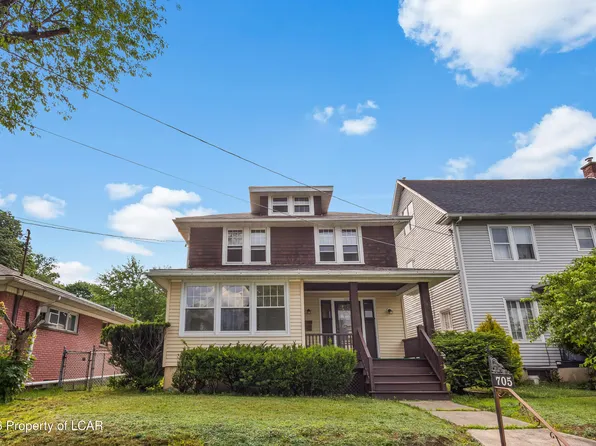 705 N Rebecca Ave, Scranton, PA 18504