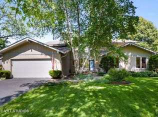 1109 Honest Pleasure Dr, Naperville, IL 60540