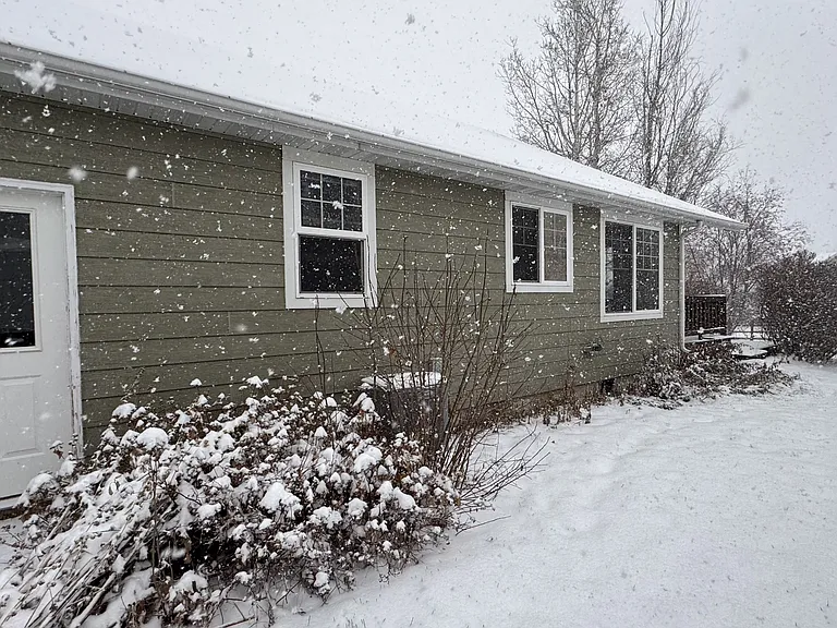 3003 Oliver St — Photo 24