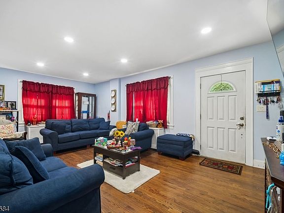 4th image of 228 Totowa Rd