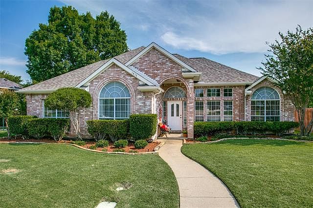 1st image of 1417 Primrose Ln