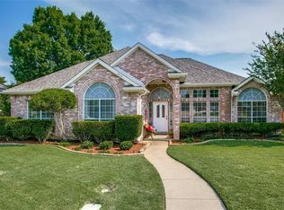 1417 Primrose Ln, Lewisville, TX 75077