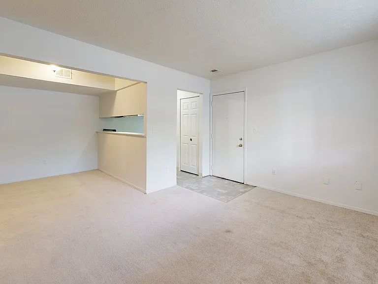 Country Meadow Apartments — Photo 16