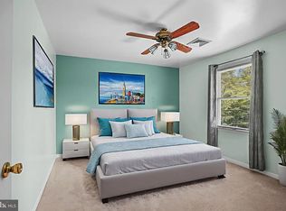 718 Mimosa Cove Rd, Deale, MD 20751