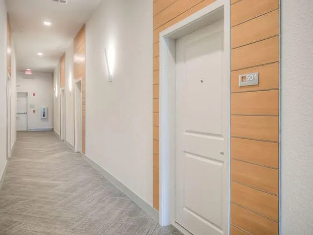 Lofts at South Lake — Photo 4