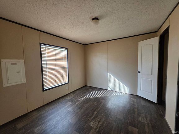 5th image of 23 Colony Dr