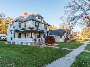 315 2nd St, Baraboo, WI 53913