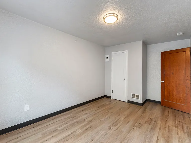 Garfield Street Apartments — Photo 72
