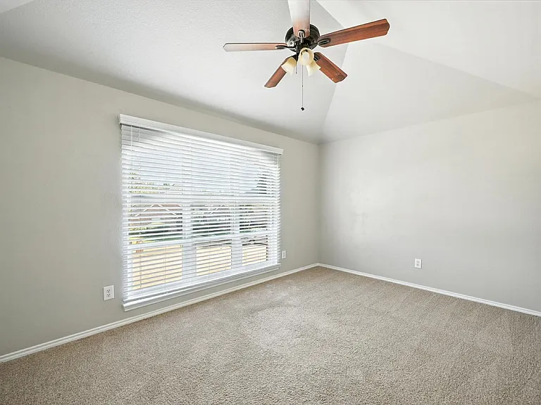 1100 Timberline Ln — Photo 21
