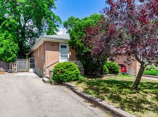 36 Par Ave, Toronto, ON M1G 2G4