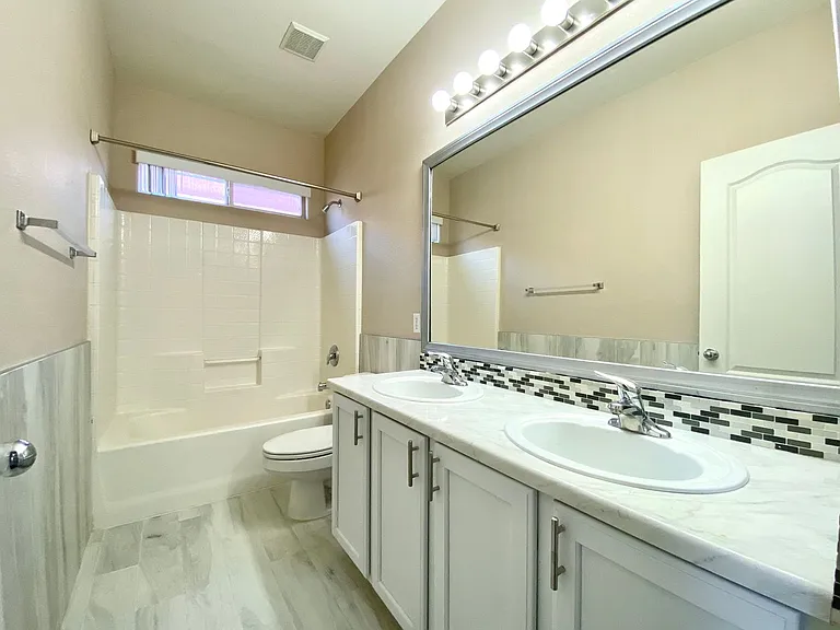 8531 Peaceful Dreams St — Photo 15