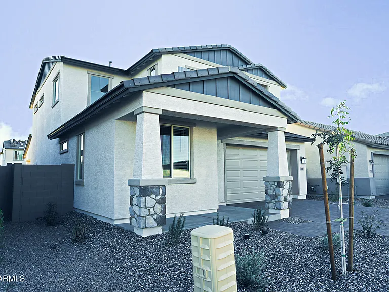 773 W Lark Dr — Photo 3
