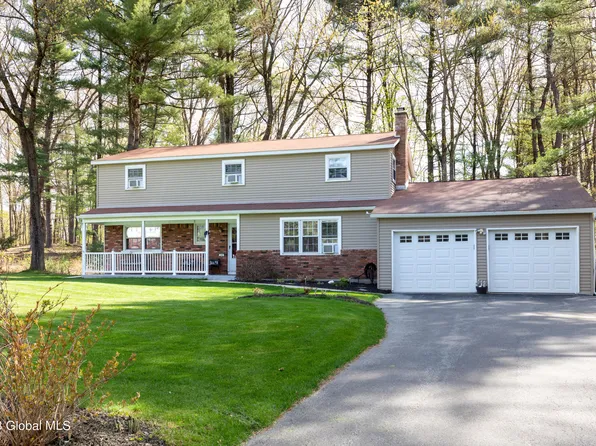 23 Southwood Drive, Ballston Lake, NY 12019