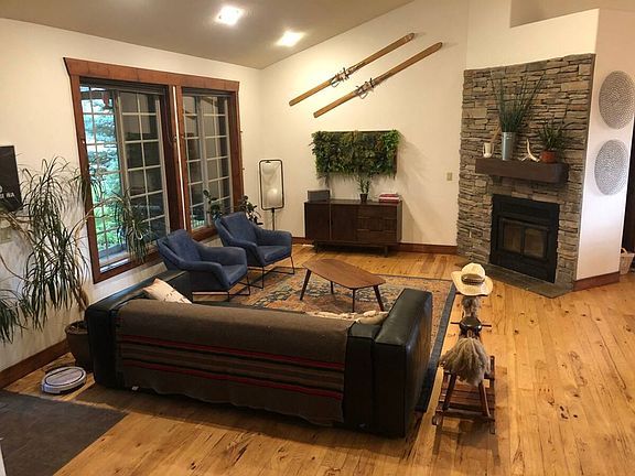 5th image of 1450 River Meadows Dr