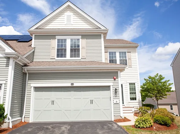 15 Locust Ln #15, Hopkinton, MA 01748