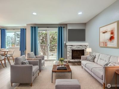 15280 Macadam Road S #E205, Tukwila, WA, 98188