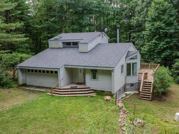 185 Nursery Rd, Laurel Fork, VA 24352