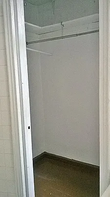 Rented by Voro, LLC | media 32